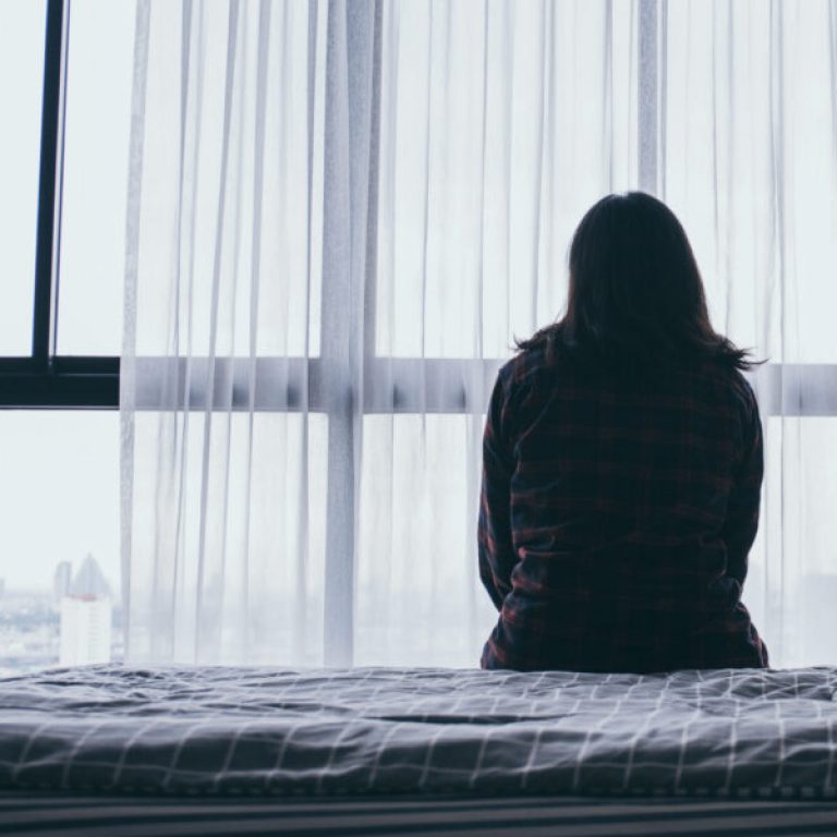 panic attacks alone young woman sad fear stressful depressed emo